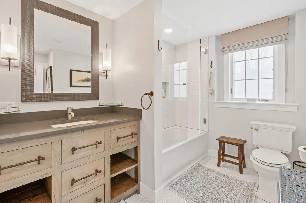 41 Prides Point Way Laconia NH 03246