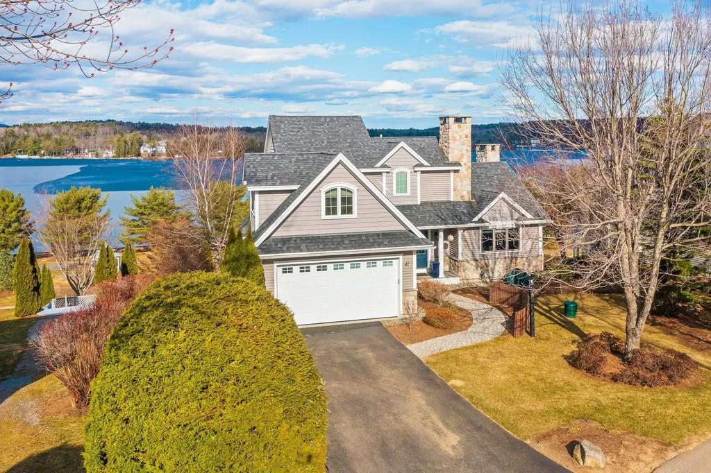 41 Prides Point Way Laconia NH 03246