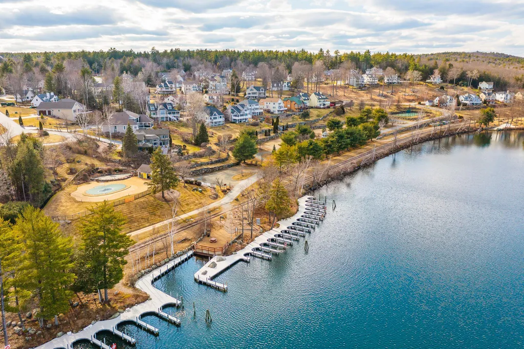 41 Prides Point Way Laconia NH 03246