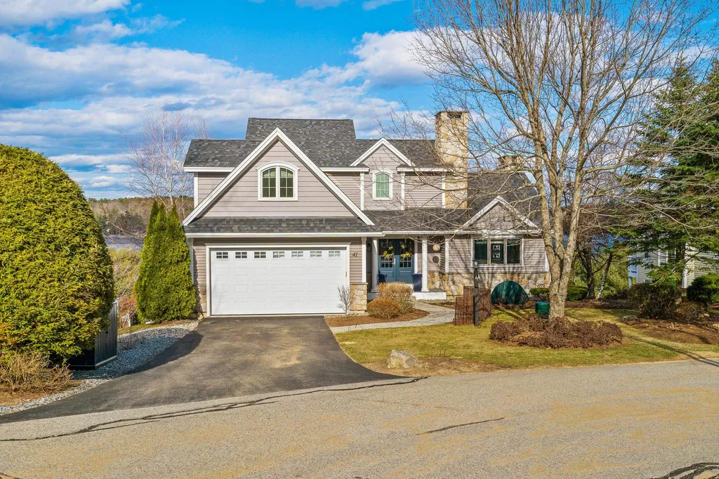 41 Prides Point Way Laconia NH 03246