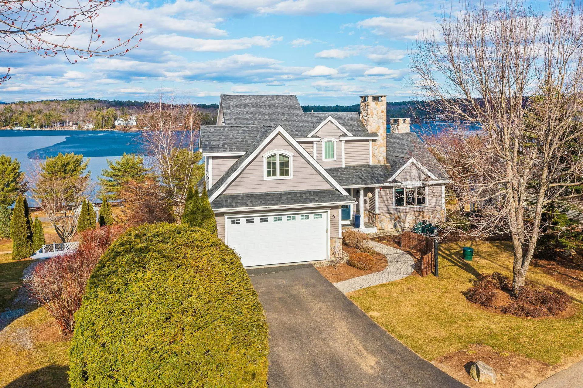 41 Prides Point Way Laconia NH 03246