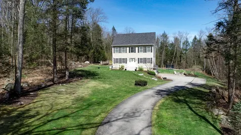 186 Crowley Road Candia NH 03034