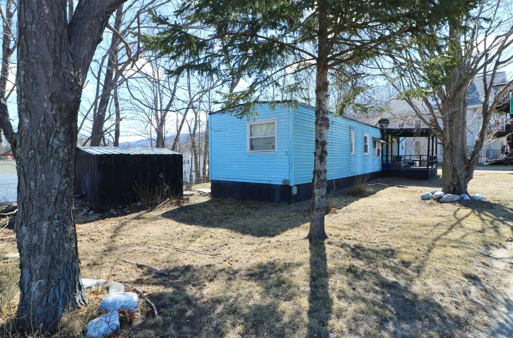 23, 25 Glen Road Gorham NH 03581