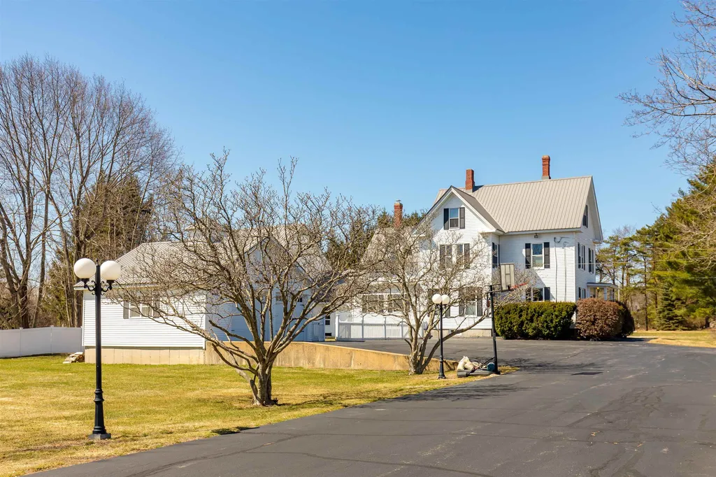 210 Pembroke Street Pembroke NH 03275