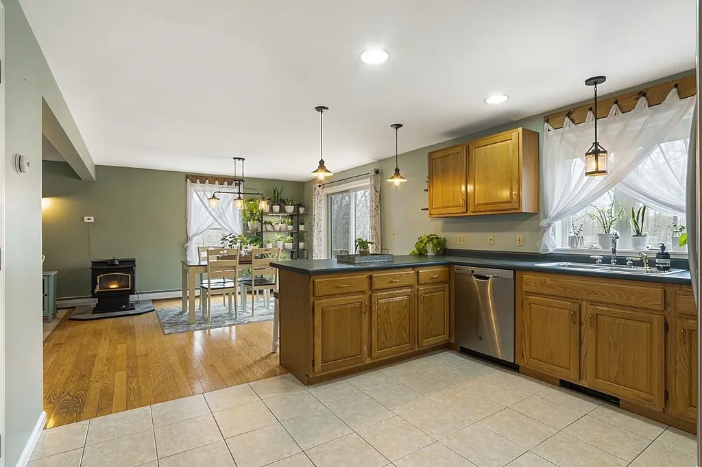 11 Rouleau Drive Somersworth NH 03878