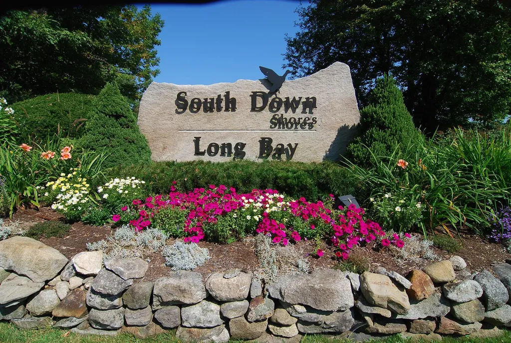 20 Foliage Lane Laconia NH 03246