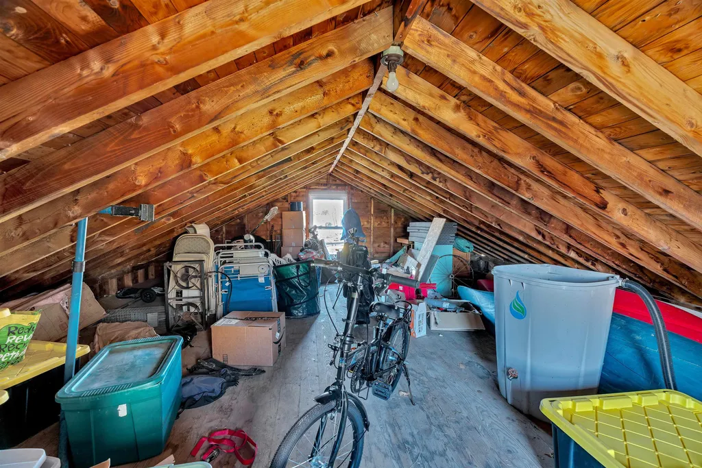 90 Gifford Road Hartford VT 05001