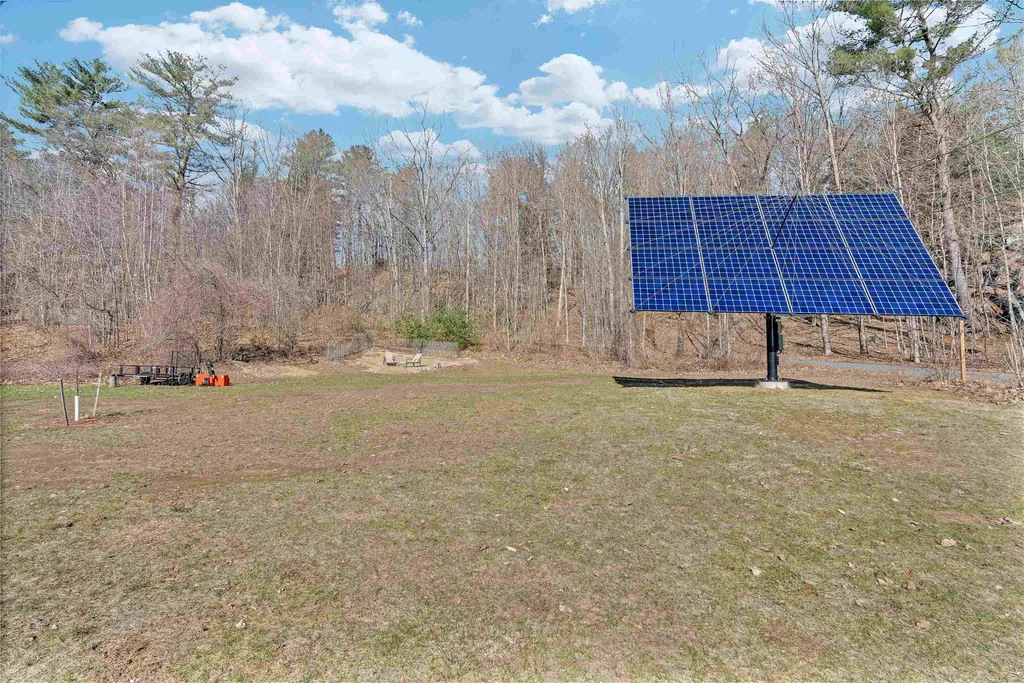 90 Gifford Road Hartford VT 05001
