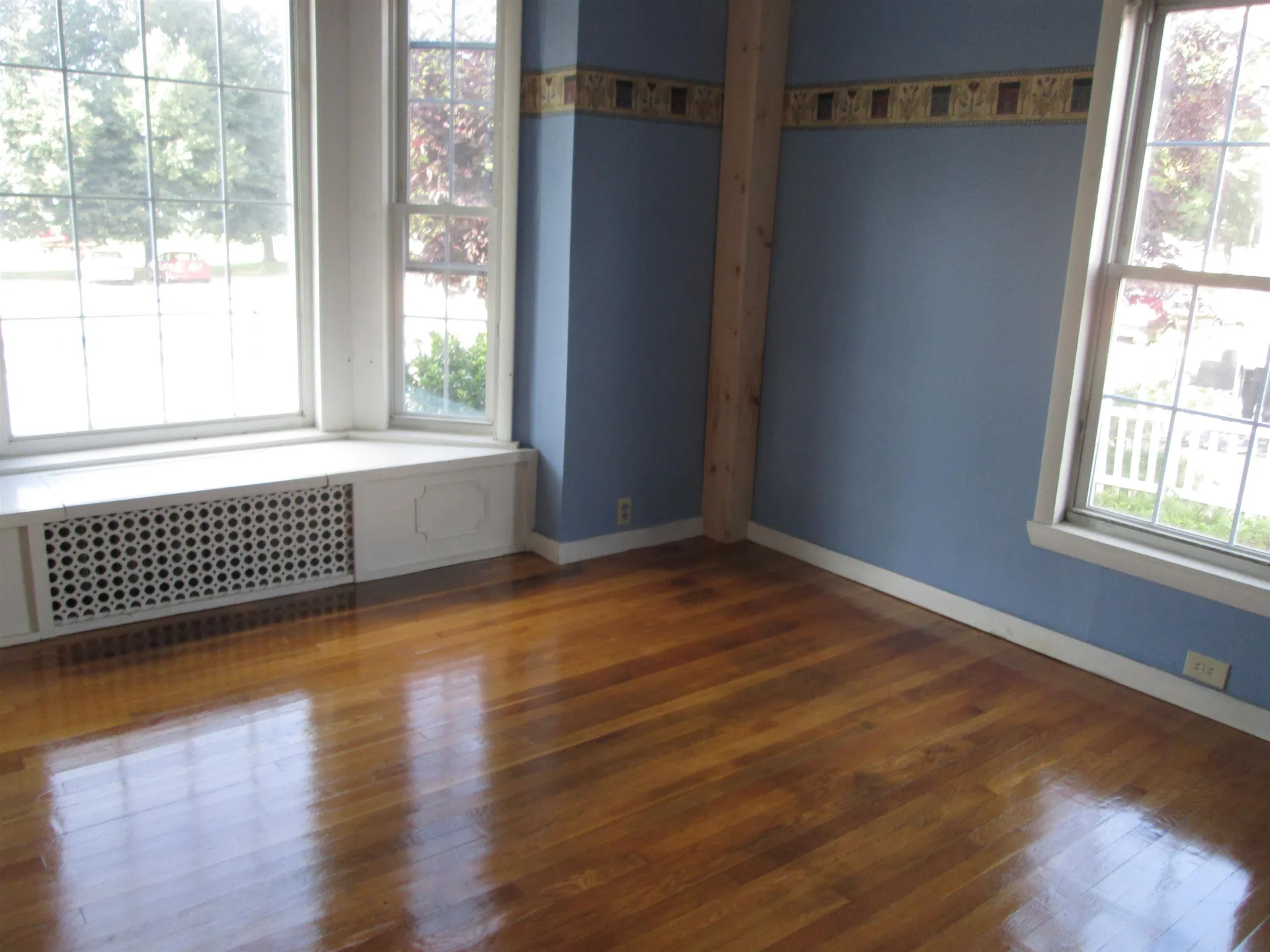 464 Auburn Street Manchester NH 03103