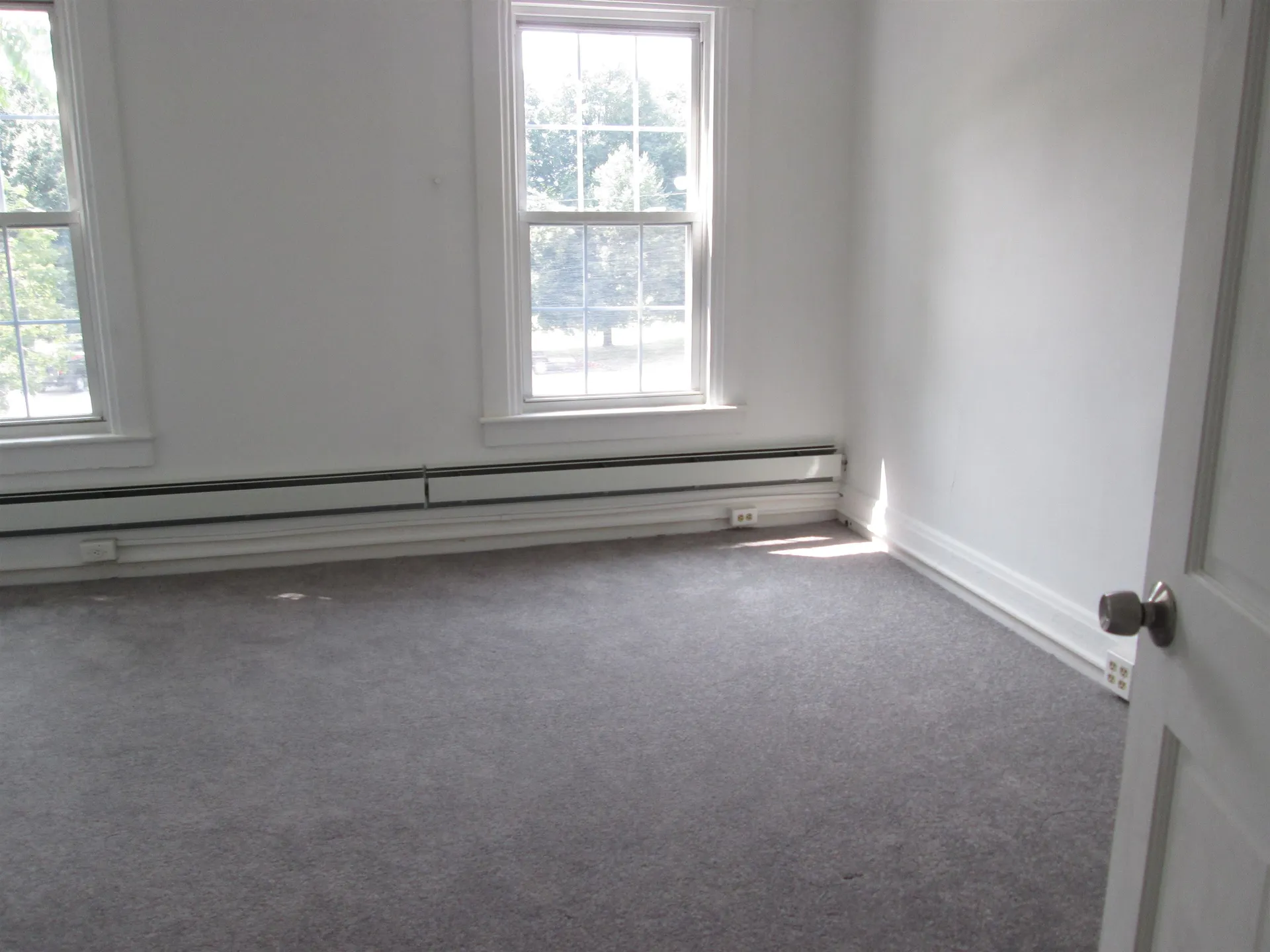 464 Auburn Street Manchester NH 03103