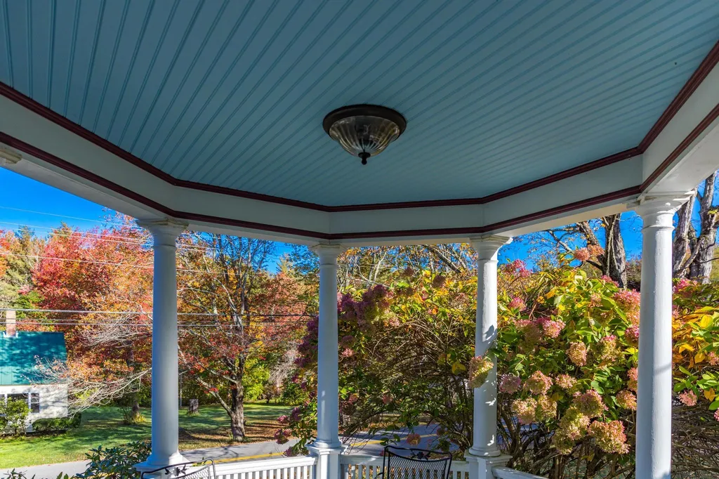 59 Brattle Street South Berwick ME 03908