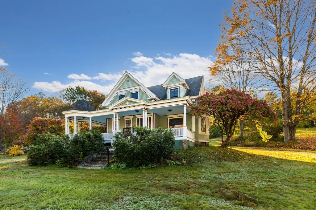 59 Brattle Street South Berwick ME 03908