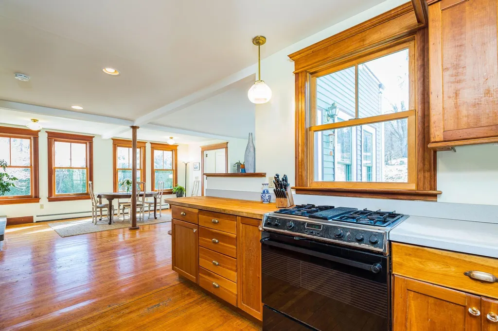 59 Brattle Street South Berwick ME 03908