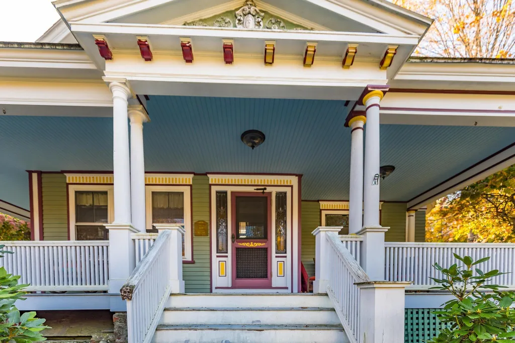 59 Brattle Street South Berwick ME 03908