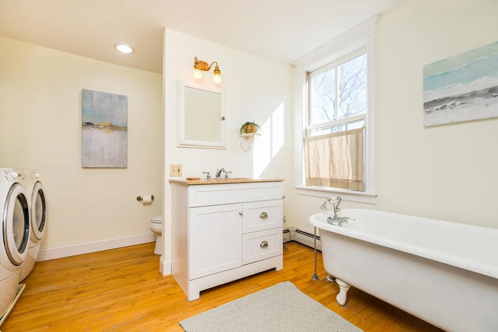 59 Brattle Street South Berwick ME 03908