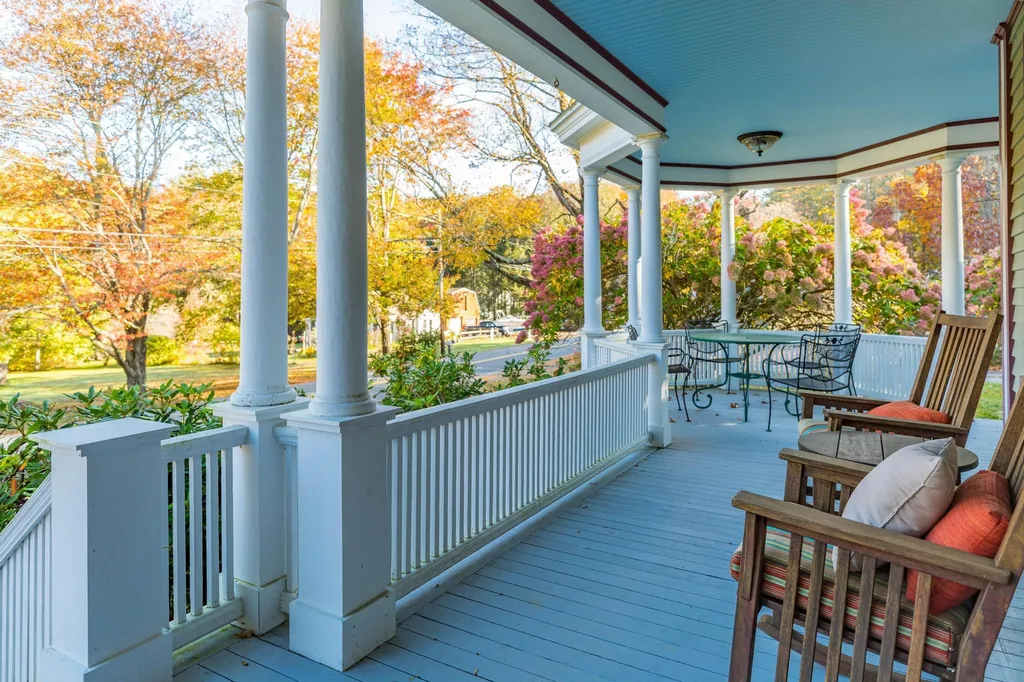 59 Brattle Street South Berwick ME 03908