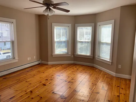 4 Campbell Avenue Hudson NH 03051-4201