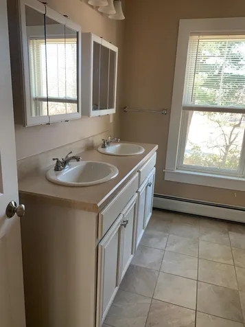 4 Campbell Avenue Hudson NH 03051-4201