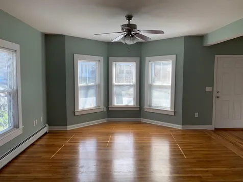 4 Campbell Avenue Hudson NH 03051-4201
