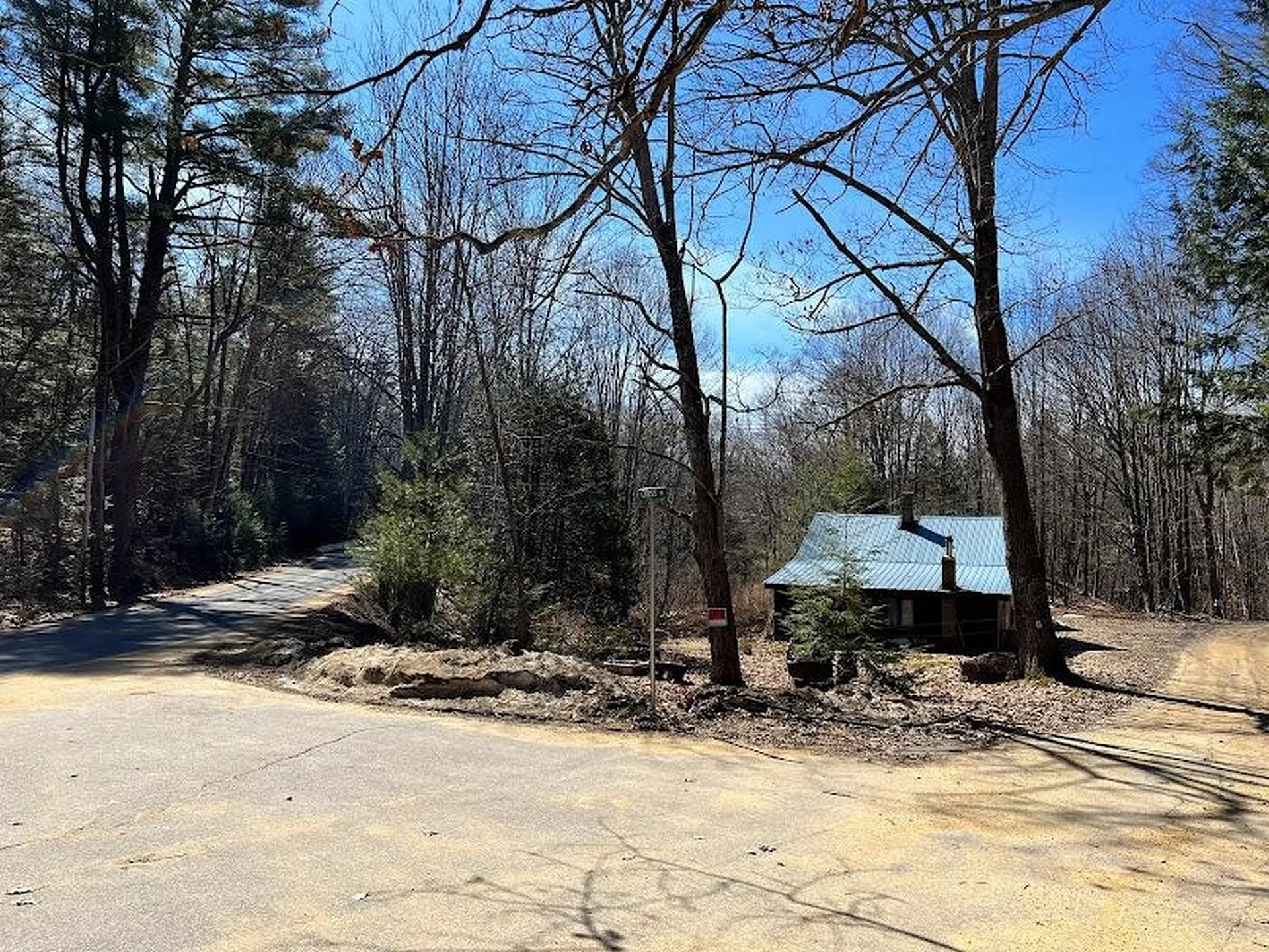 8 Cross Road New Hampton NH 03256
