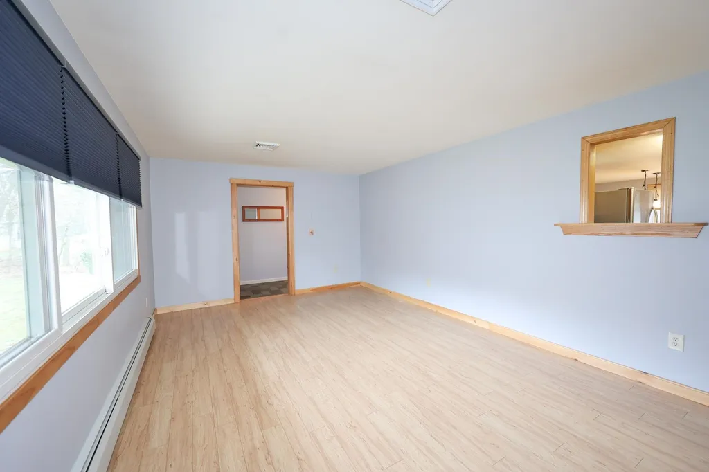 35 Tokanel Drive Londonderry NH 03053