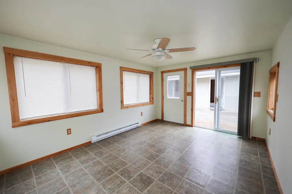 35 Tokanel Drive Londonderry NH 03053