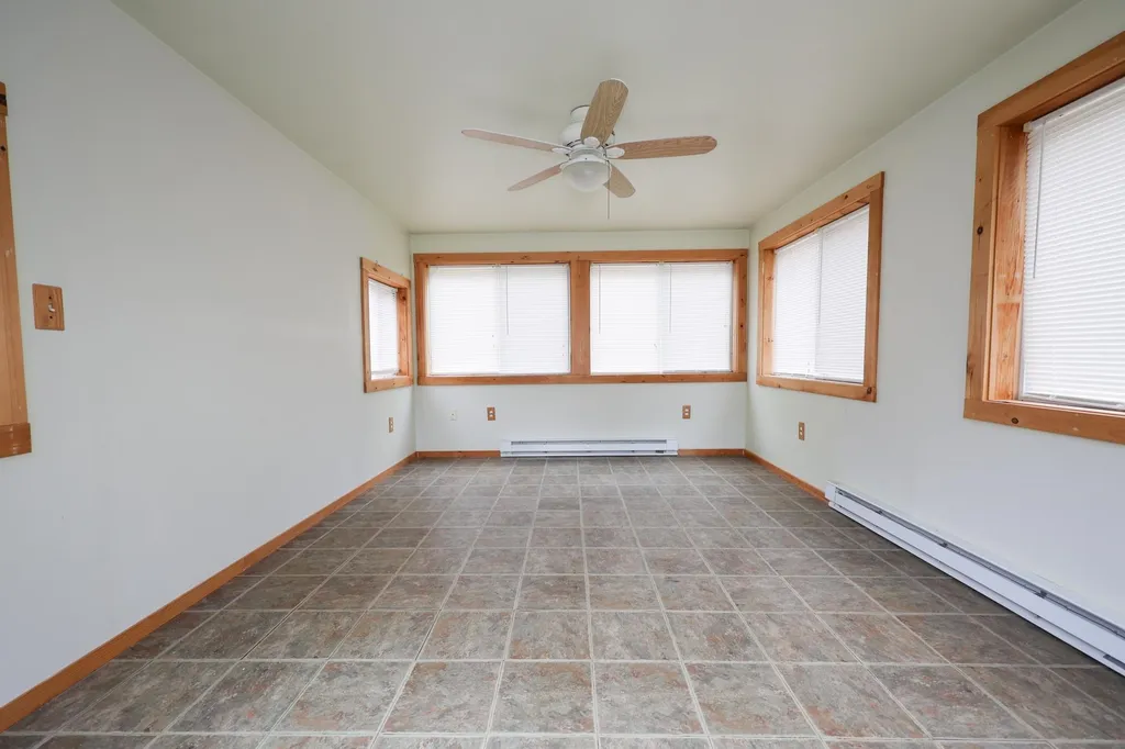 35 Tokanel Drive Londonderry NH 03053