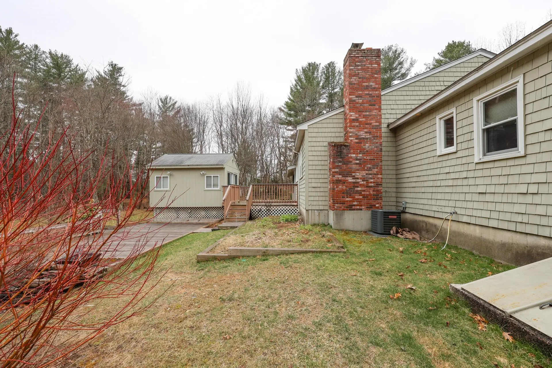 35 Tokanel Drive Londonderry NH 03053