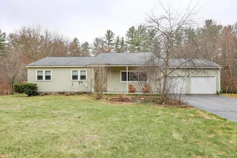 35 Tokanel Drive Londonderry NH 03053