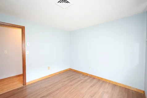 35 Tokanel Drive Londonderry NH 03053