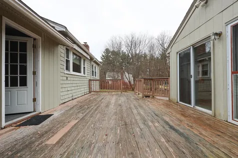 35 Tokanel Drive Londonderry NH 03053