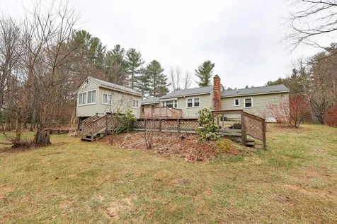 35 Tokanel Drive Londonderry NH 03053
