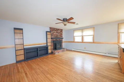 35 Tokanel Drive Londonderry NH 03053