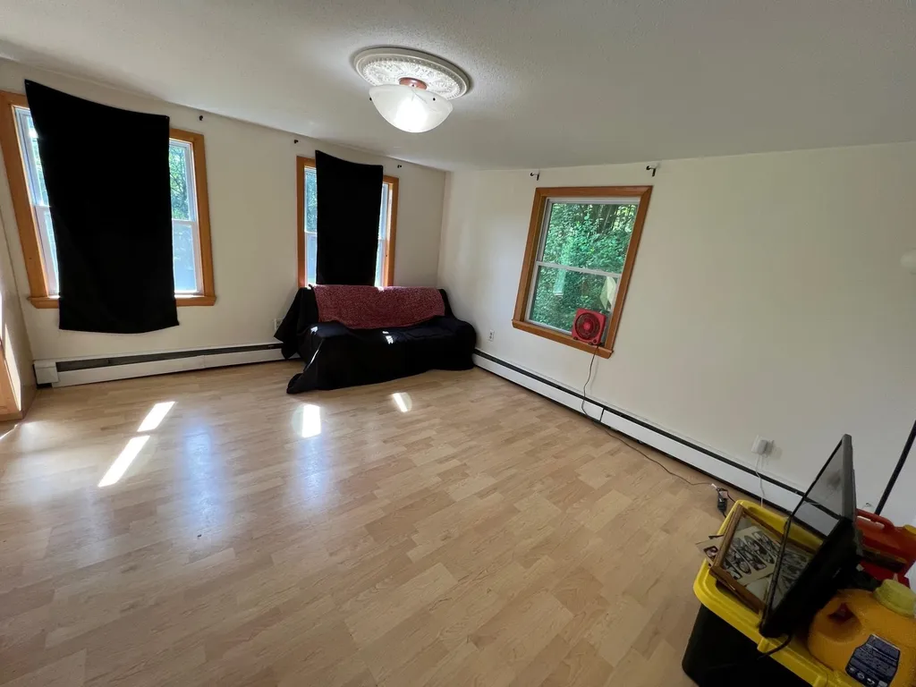 8 Daisy Hill Road Lebanon NH 03766