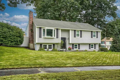 3 Jolori Lane Nashua NH 03062