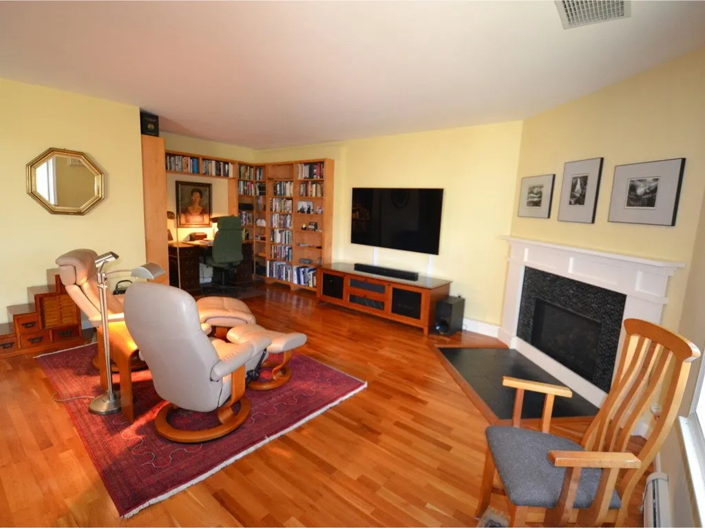 105 Covington Lane Shelburne VT 05482