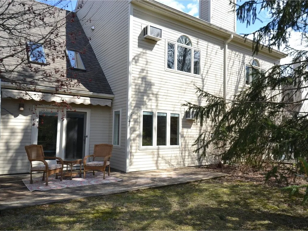 105 Covington Lane Shelburne VT 05482
