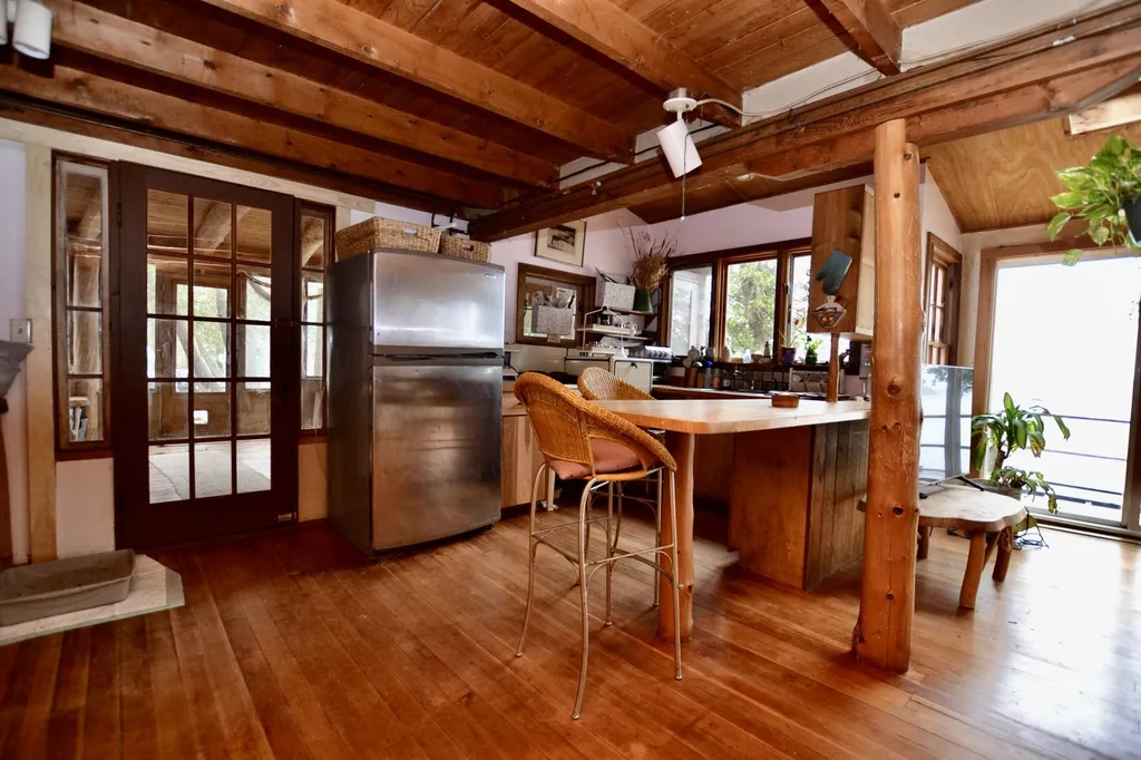 368 Hawkins Bay Lane Ferrisburgh VT 05456