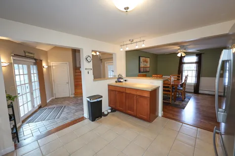 8 Knights Avenue Hooksett NH 03106