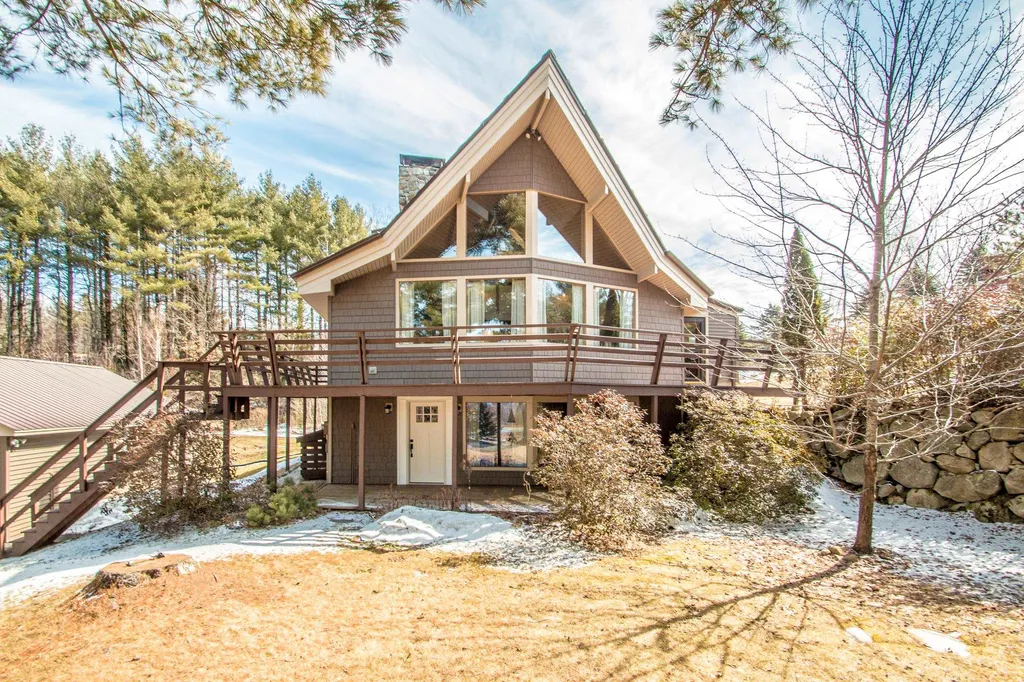1530 Route 3 North Carroll NH 03598