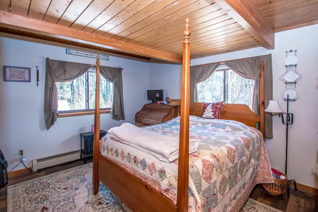 1530 Route 3 North Carroll NH 03598