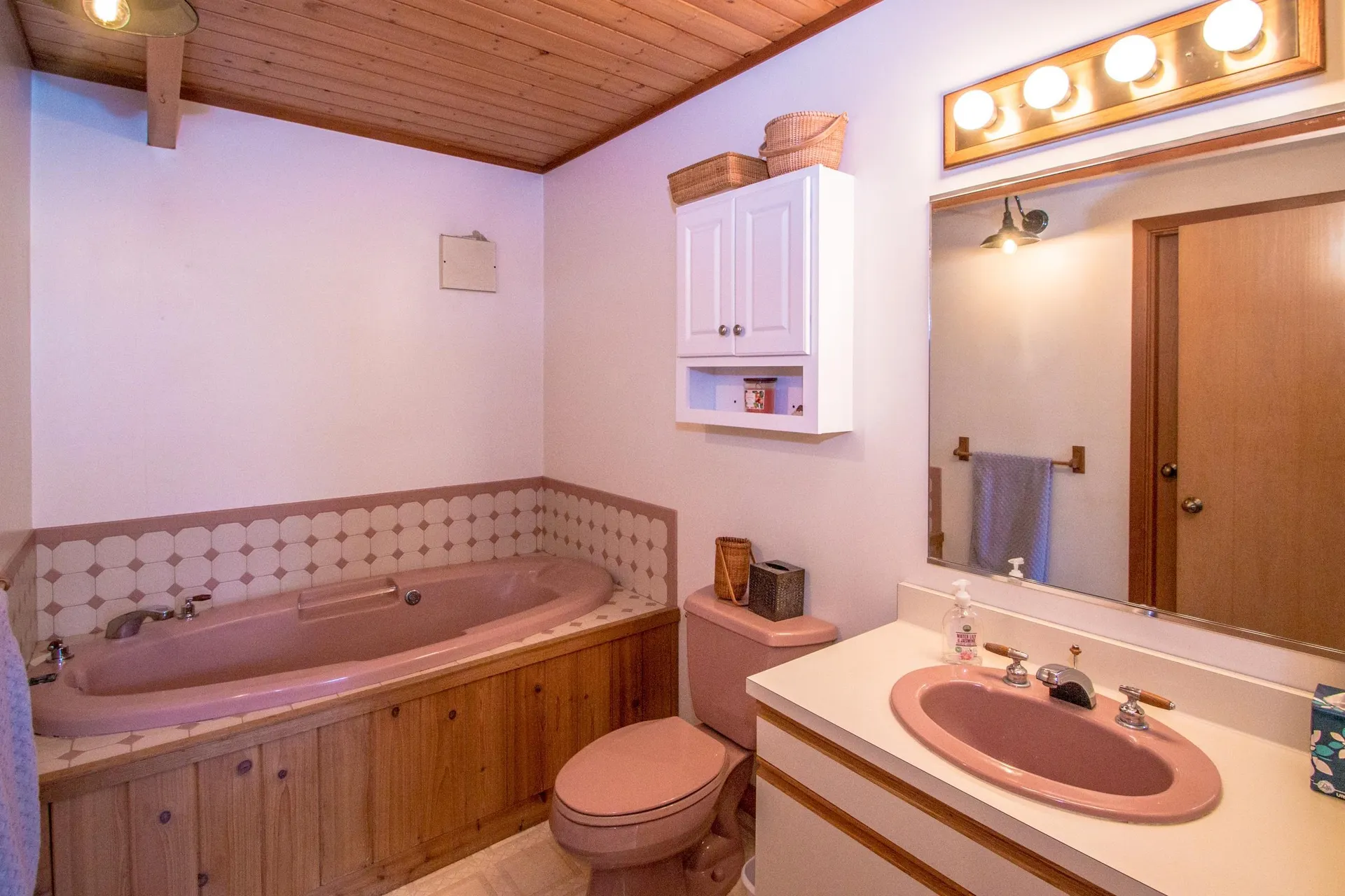 1530 Route 3 North Carroll NH 03598