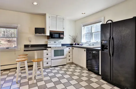 2238 Blackmer Boulevard Stockbridge VT 05772