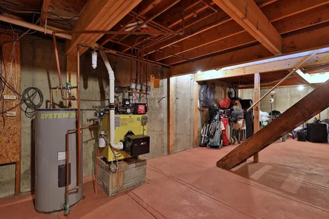 2238 Blackmer Boulevard Stockbridge VT 05772
