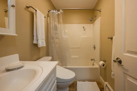 7 Stonegate Drive Middlebury VT 05753