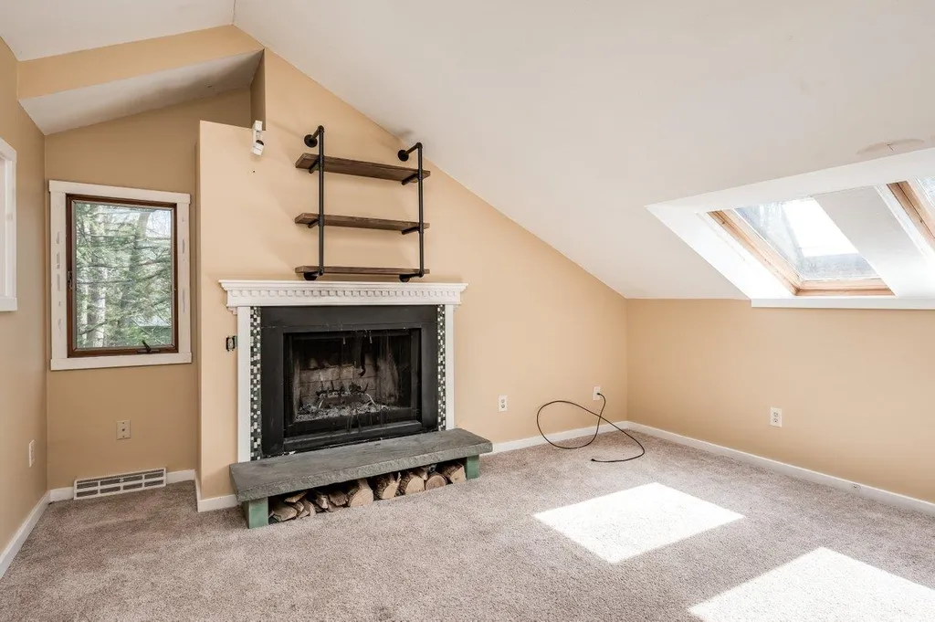 45 F W Hartford Drive Portsmouth NH 03801