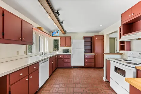 1341 Little Sunapee Road New London NH 03257