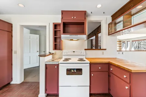 1341 Little Sunapee Road New London NH 03257