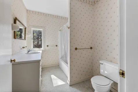 1341 Little Sunapee Road New London NH 03257