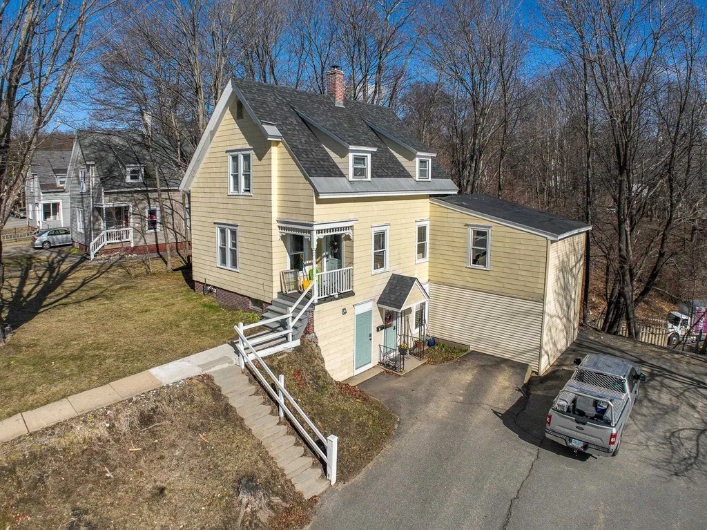 6 Crawford Street Plymouth NH 03264